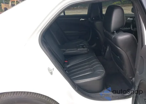 2015 Chrysler 300 300S z USA, uszkodzony, nr VIN 2C3CCAGG2FH736329